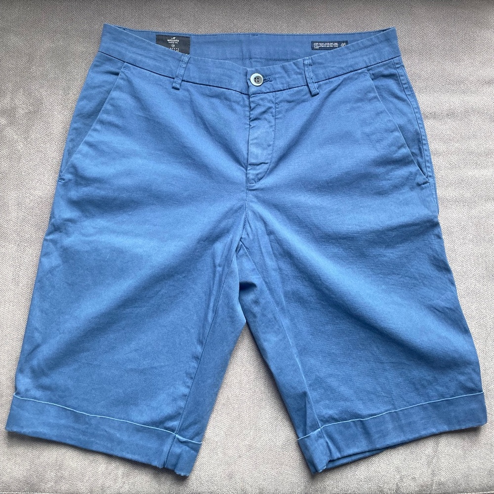 Mason's Bermuda shorts; Blue; Size 46 (30" waist); Excellent A+ Condition